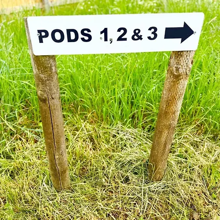 Holiday home Paulton - Sleeps 2 - Petfriendly - Hottub - Garden
